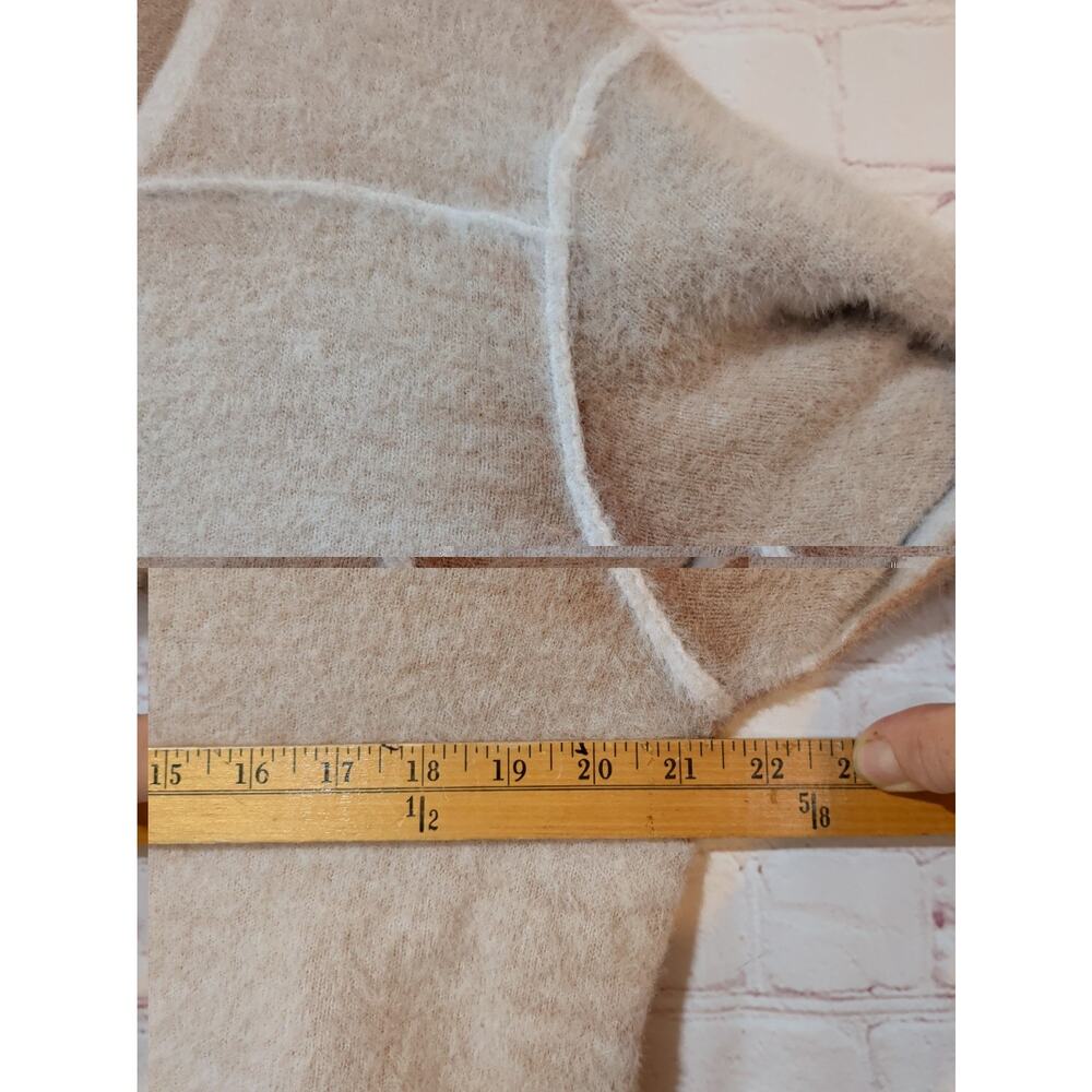 Natural Life Fuzzy Knit Exposed Seam Sz XL V-Neck Pullover Sweater Oatmeal Tan - Picture 9 of 14